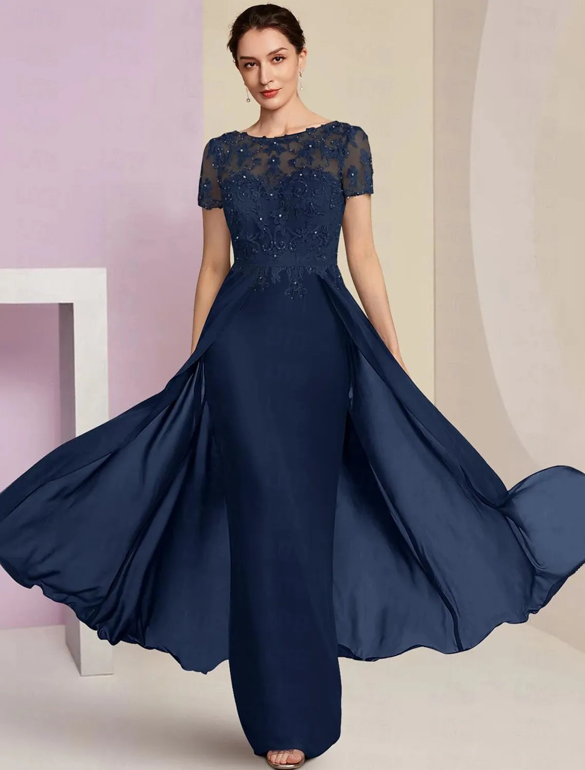 A-Line Mother of the Bride Dress Formal Wedding Guest Elegant Bateau Neck Floor Length Chiffon Lace Short Sleeve with Lace Beading Embroidery