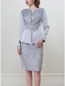 A-Line Mother of the Bride Dress Wedding Guest Elegant Petite Scoop Neck Knee Length Italy Satin Long Sleeve with Lace Split Front Crystal Brooch