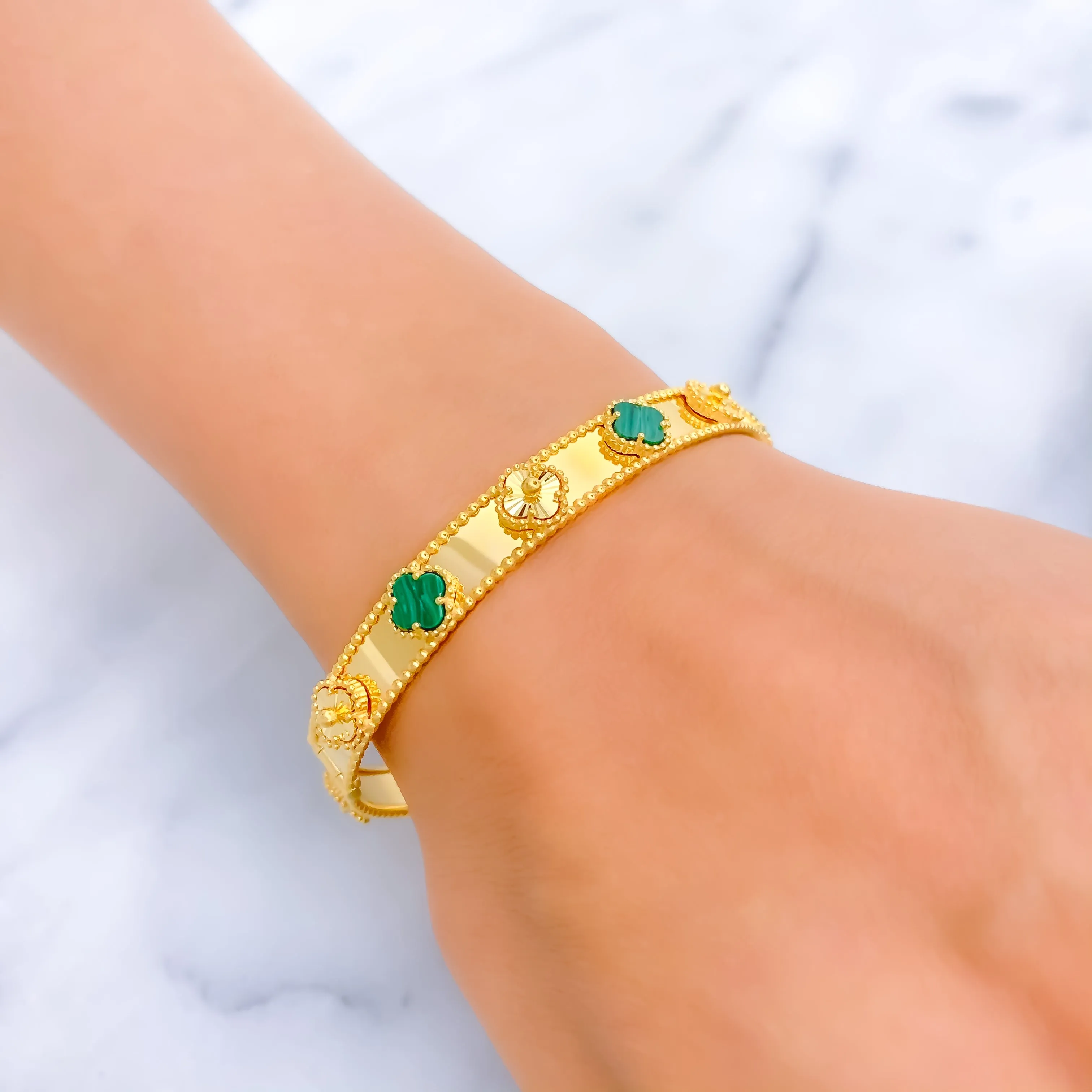 Alternating Clover Malachite 21k Gold Bangle Bracelet