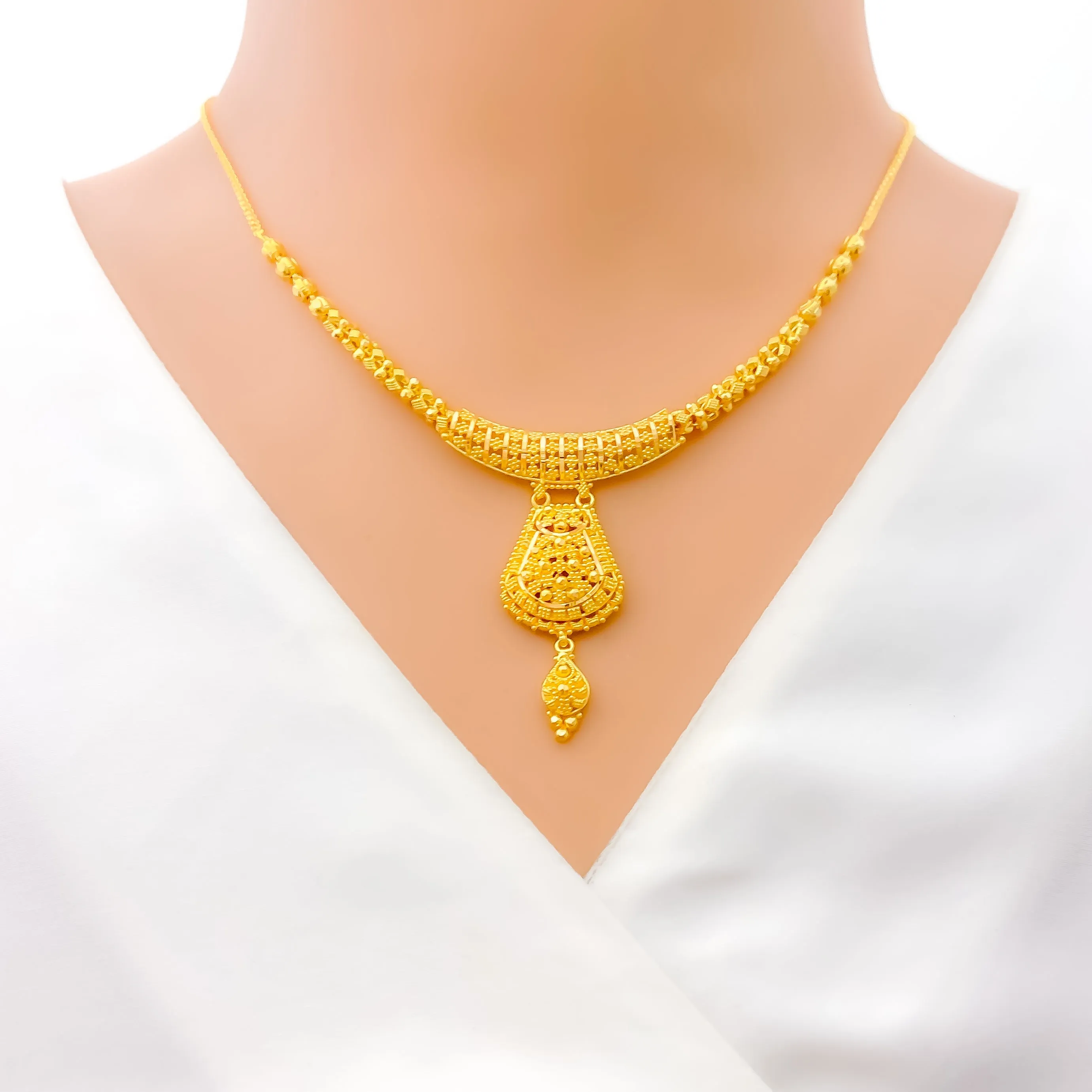 Alternating Striped Floral Mesh 22k Gold Necklace Set