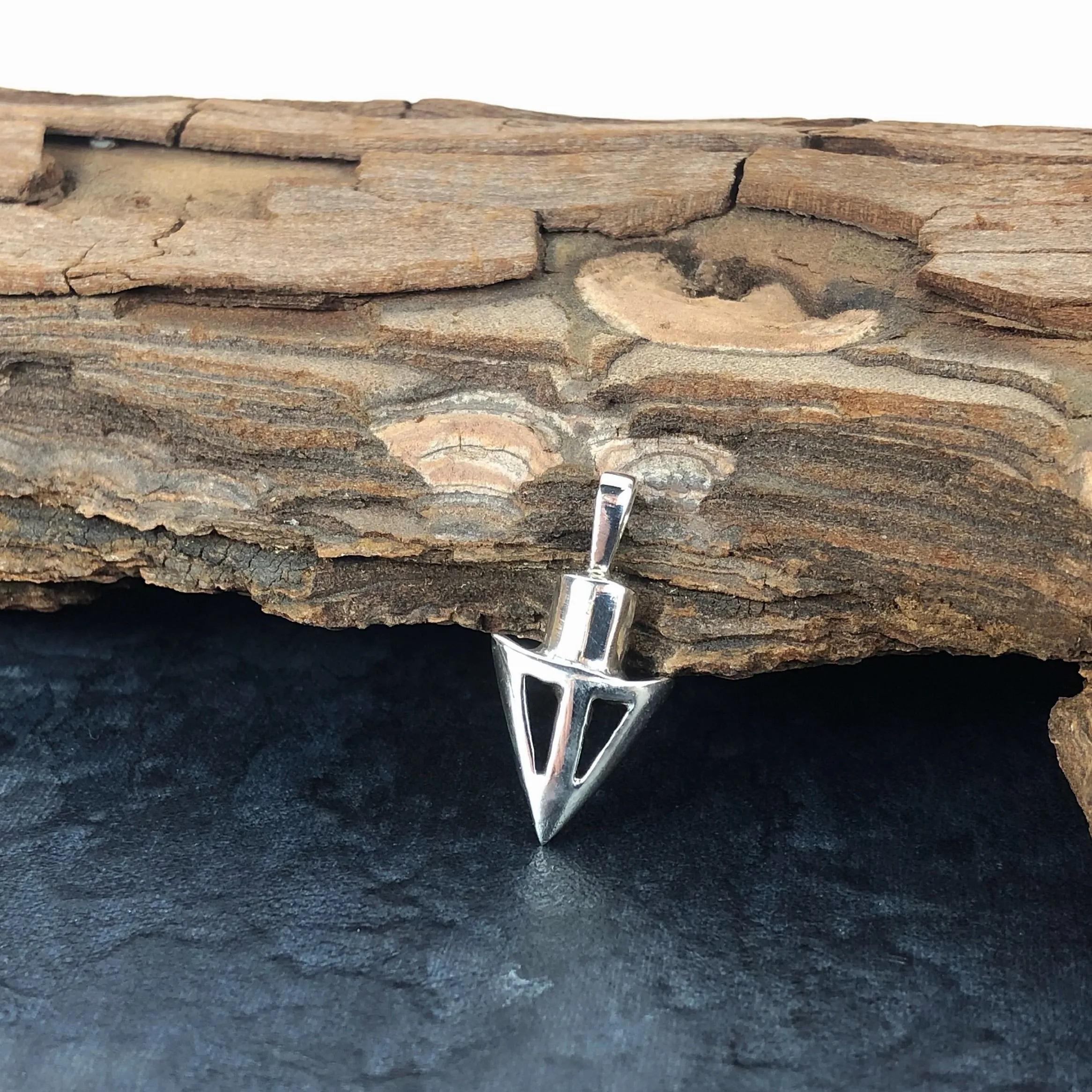 Arrowhead Pendant - VP237