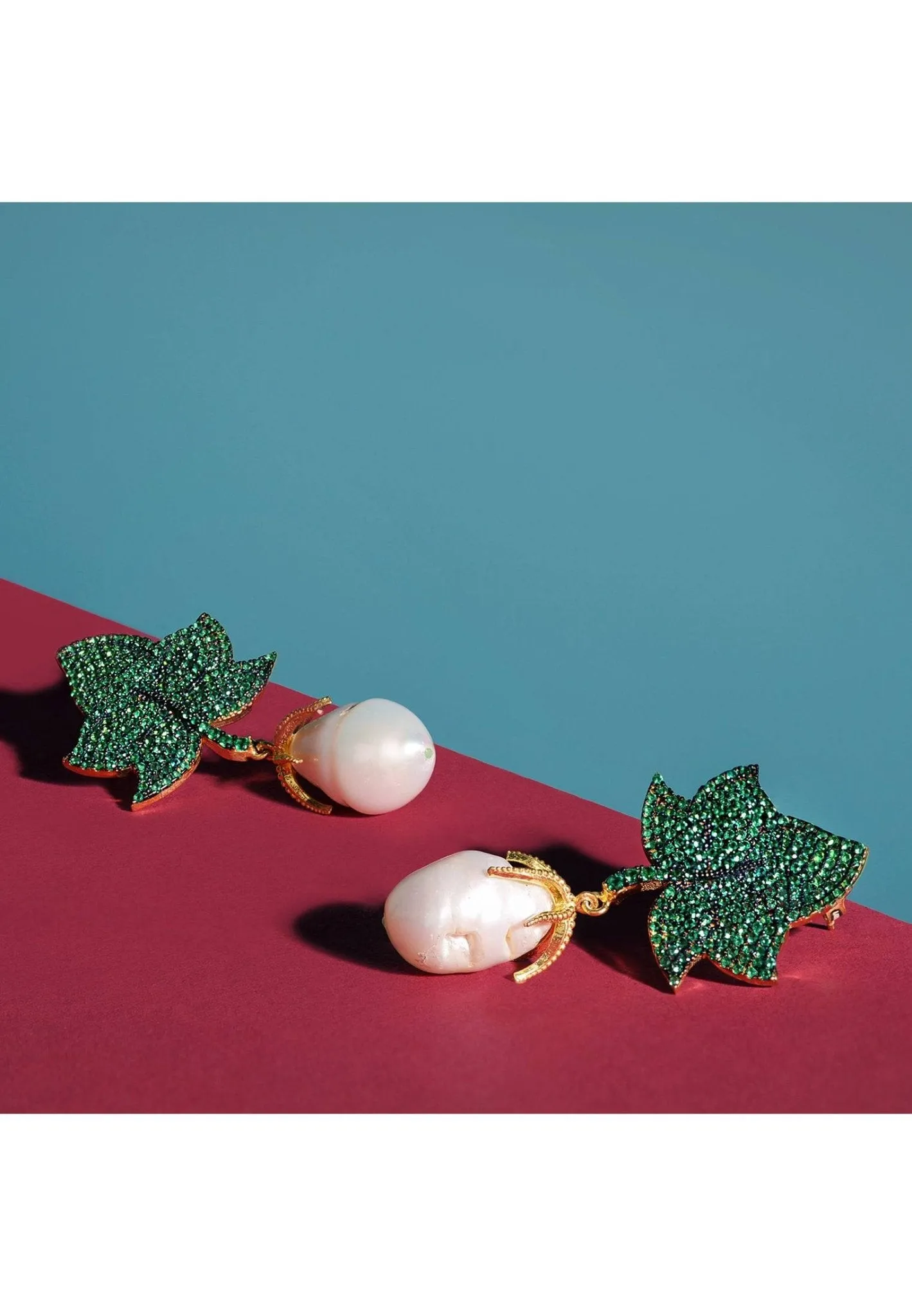 Baroque Pearl Leaf Earring Green Gold