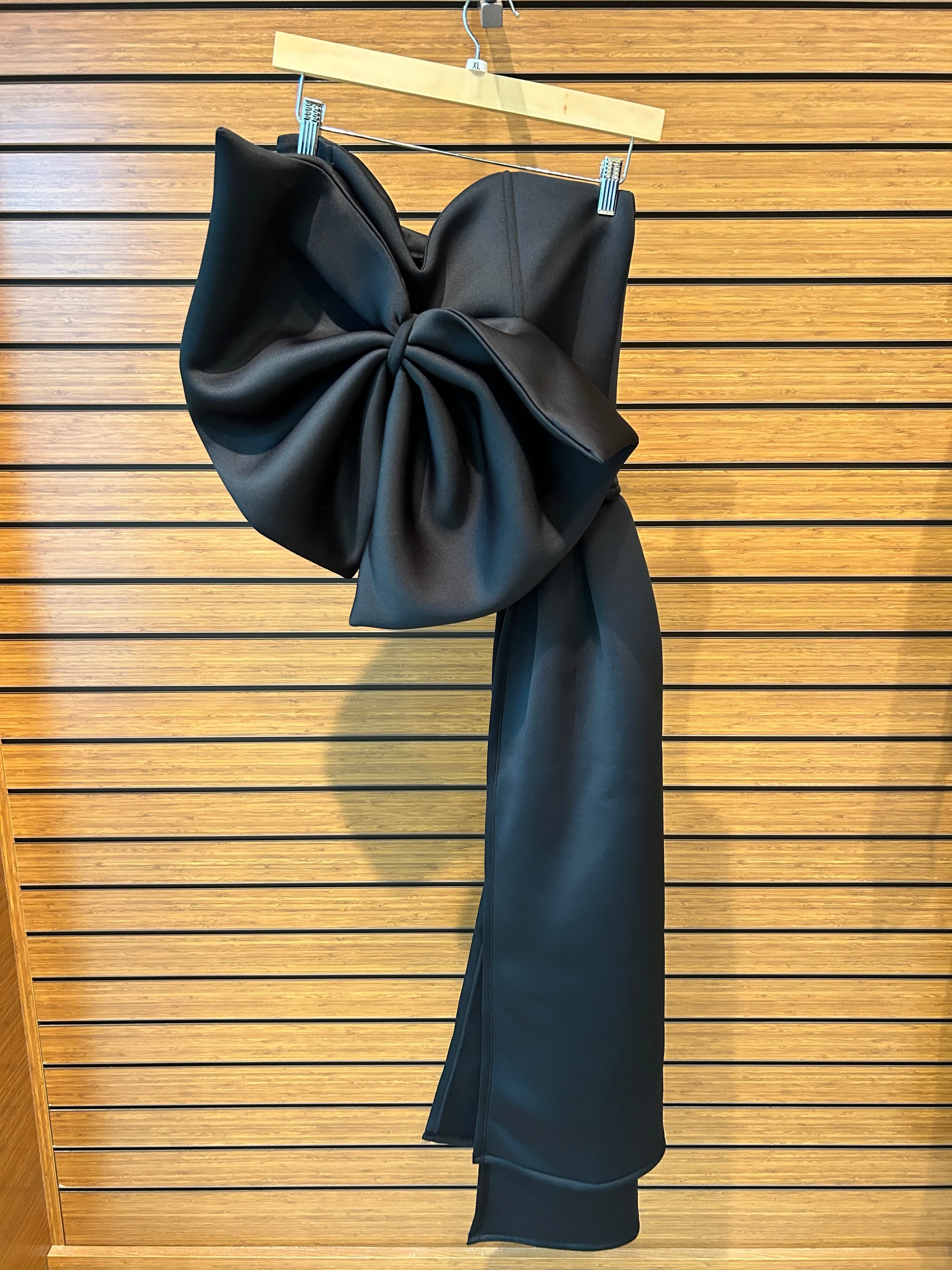 Black Sleeveless Bow Top