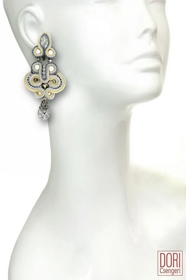 Calista Elegant Earrings