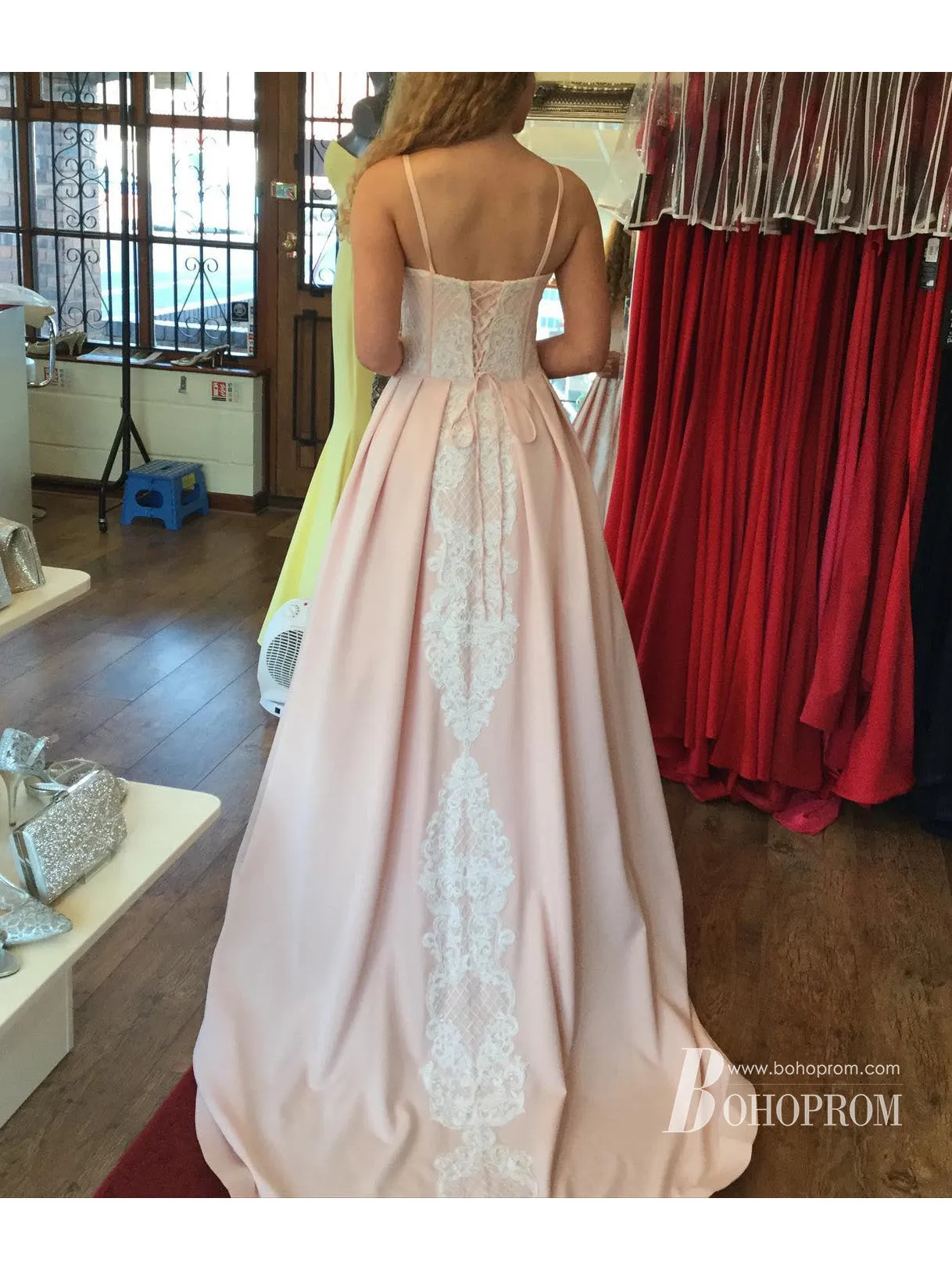 Charming Spaghetti Straps A-line Prom Dresses Satin Appliqued Gowns PD659