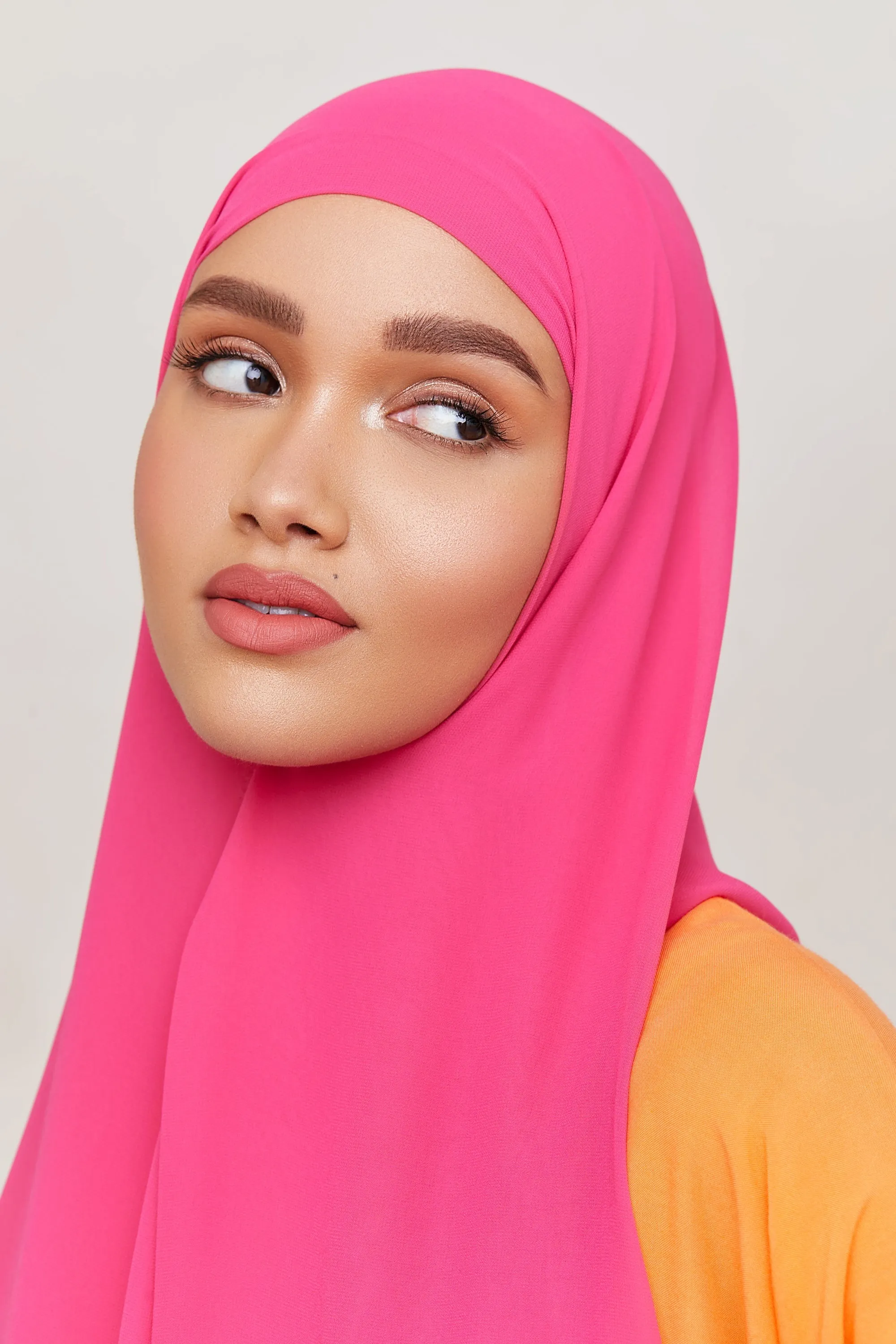 Chiffon LITE Hijab - Pink Yarrow