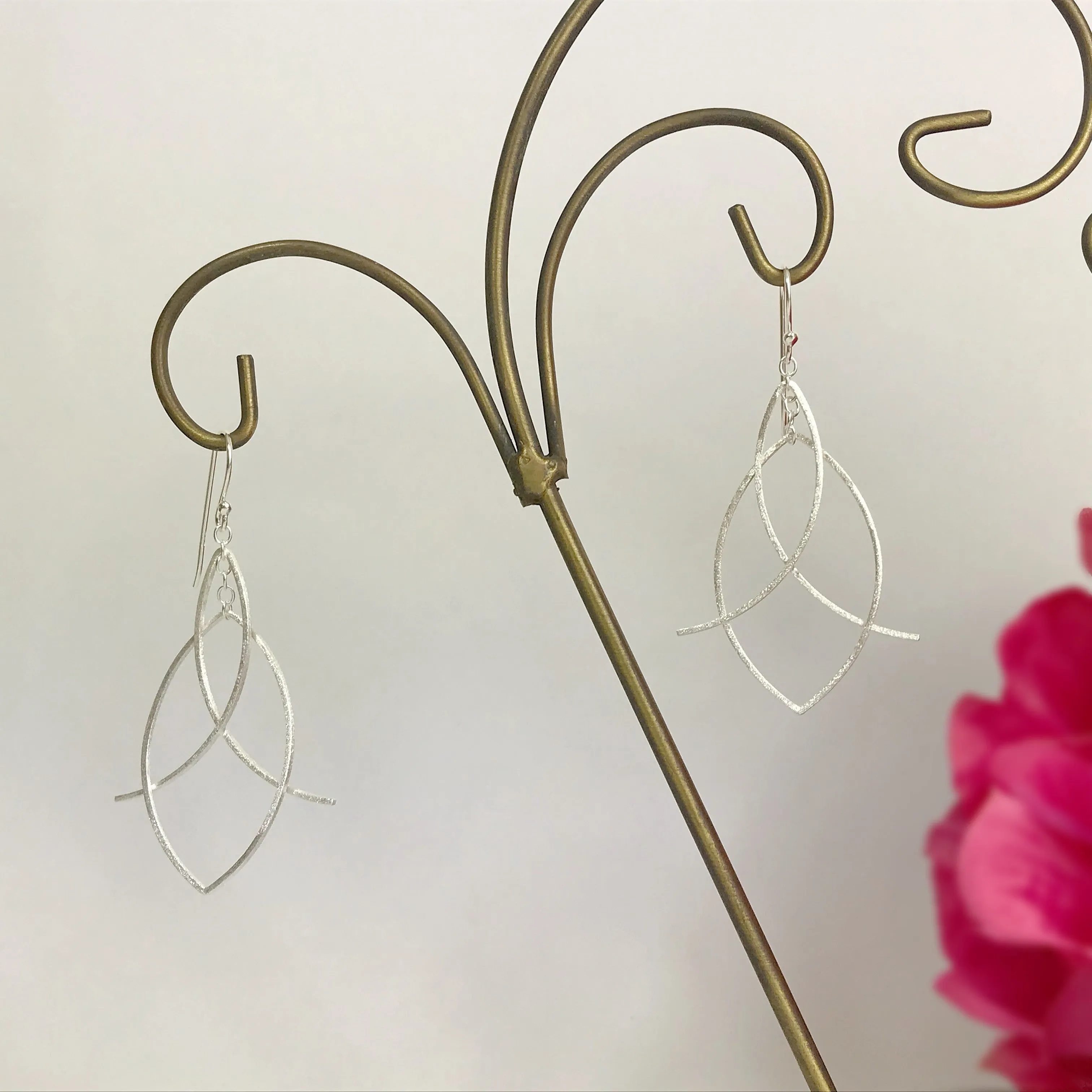 Dancing Leaf Earrings - VE373