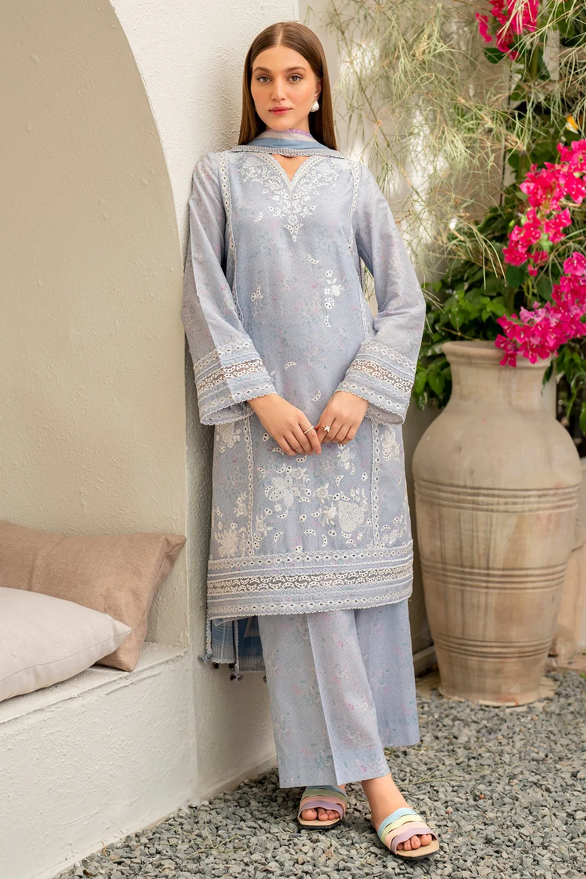 EMBROIDERED LAWN USE-9043