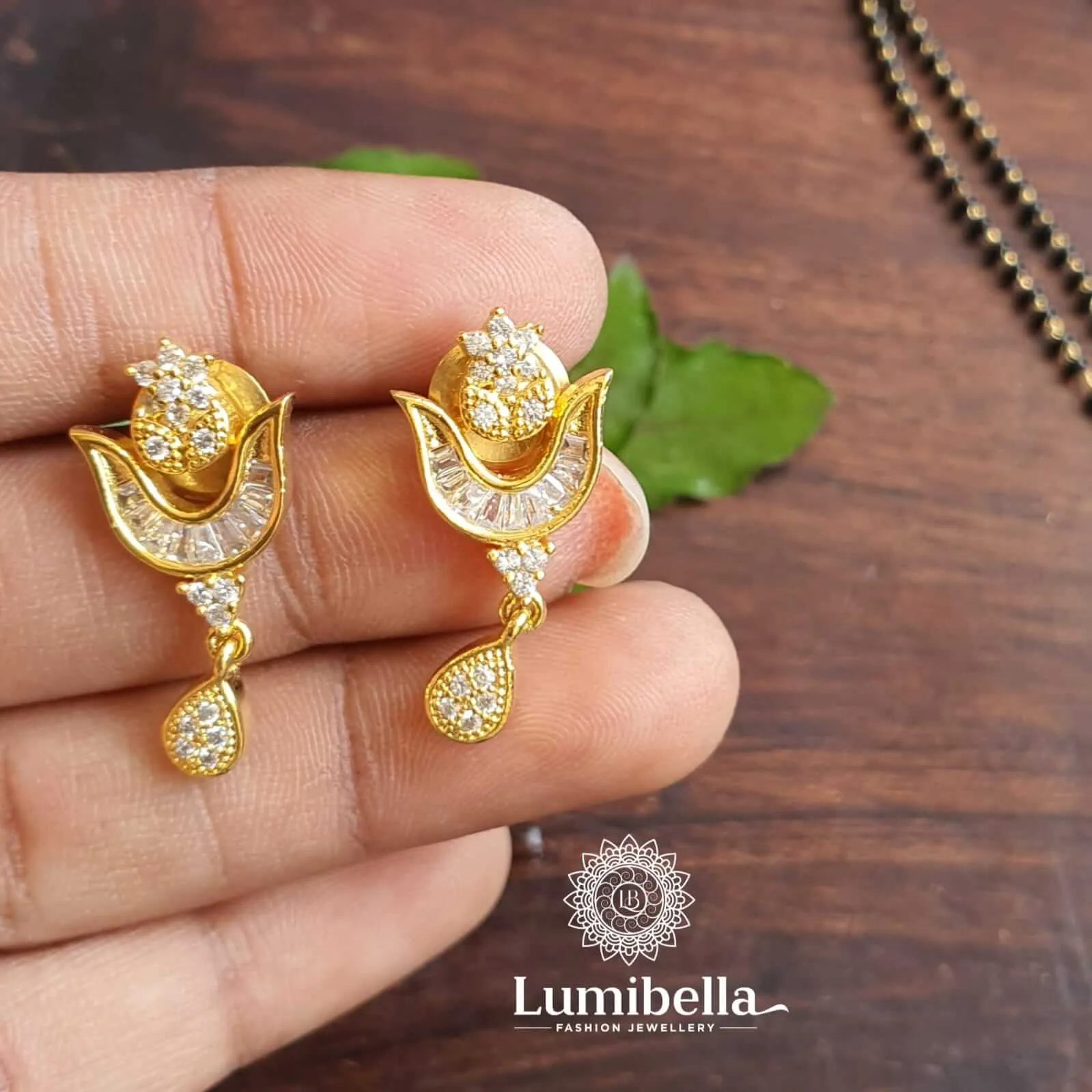 Floral Mangalsuthra Neckset with Stud Earrings