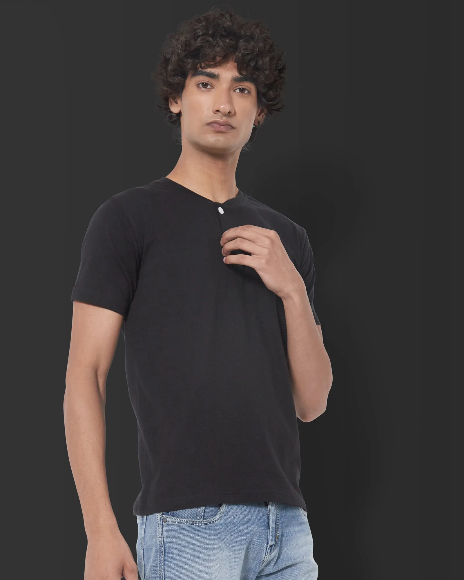 Half Sleeves Henley: Black