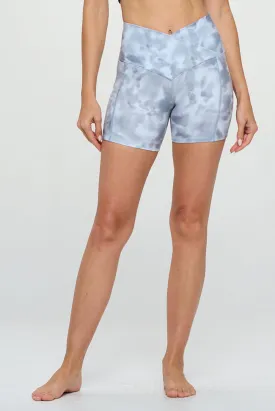 Lilly - Gray Tie Dye - Cross Over Shorts w Pocket 5" (High-Waist)