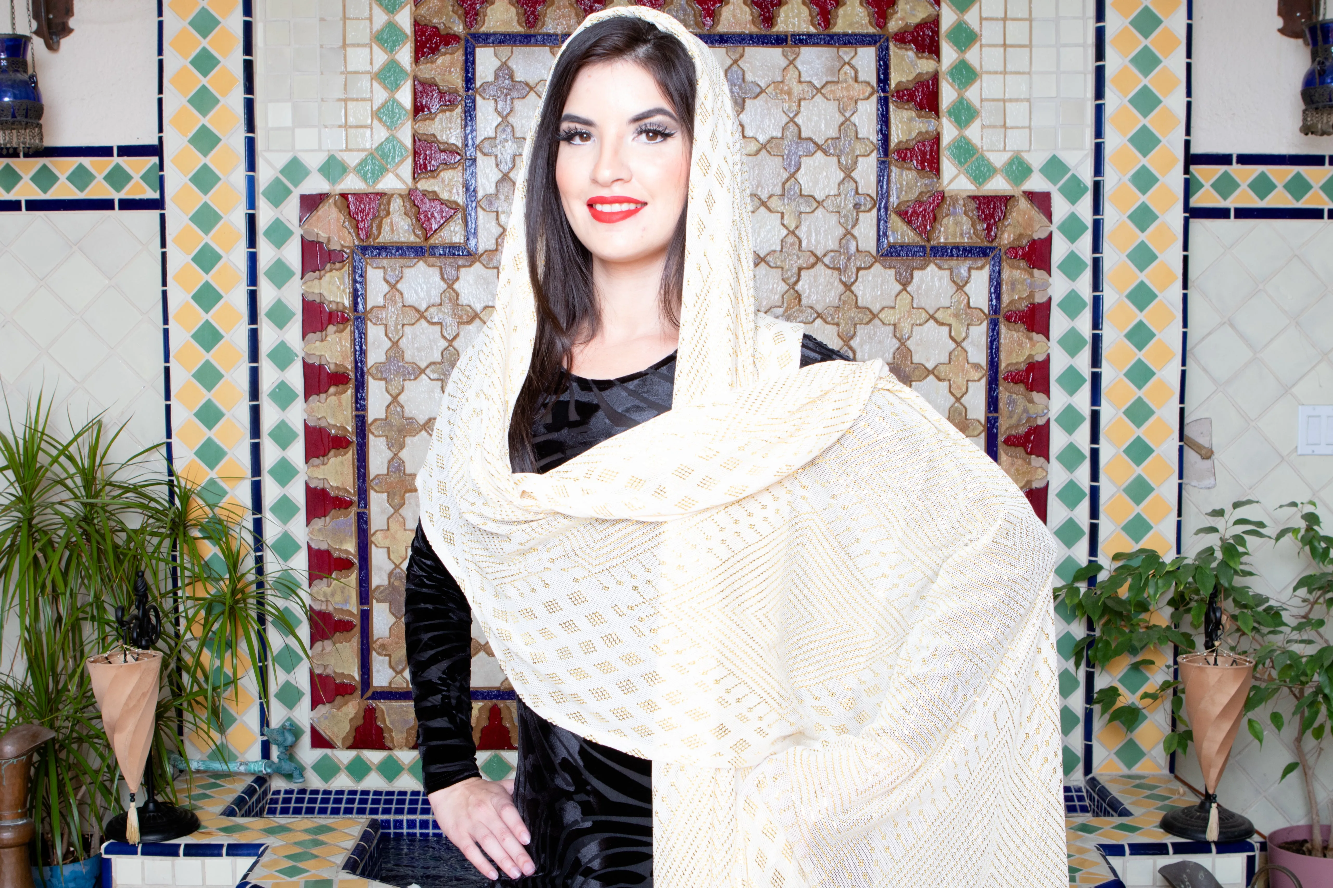 Modern White and Gold Assuit Shawl With Mixed Diamonds Design