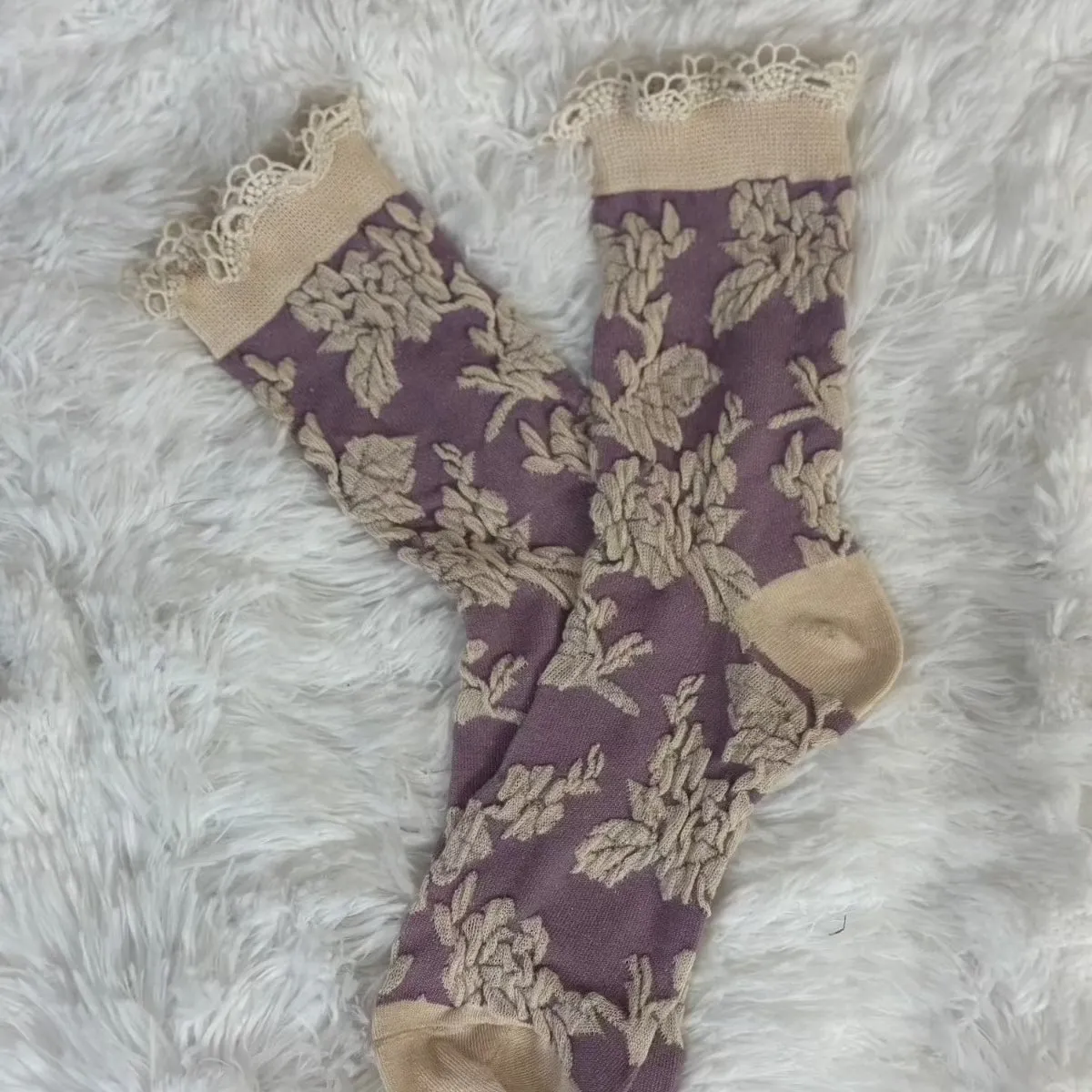 ROSES novelty lace top crew sock - lavender