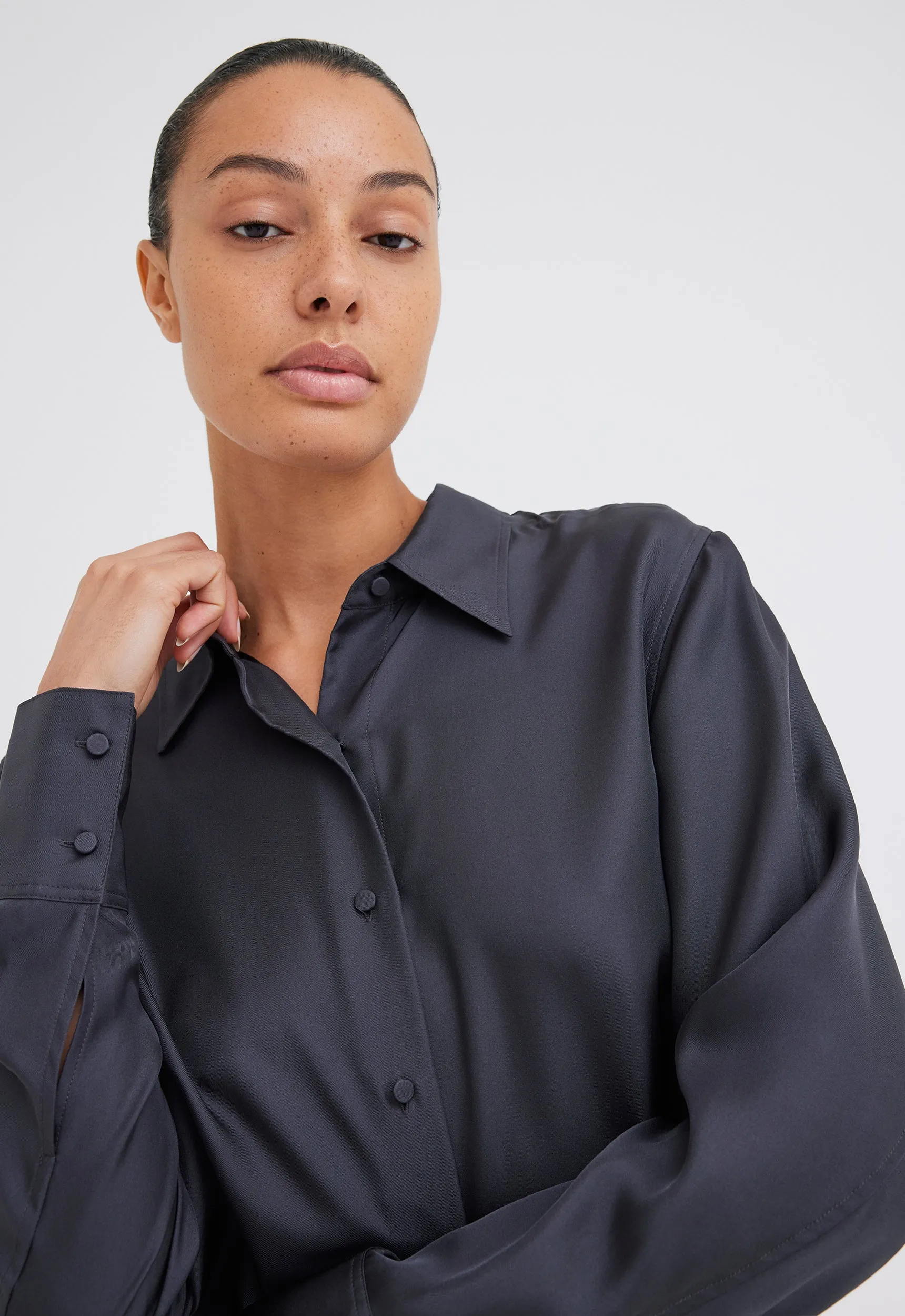 Talo Silk Shirt - Steelo Grey