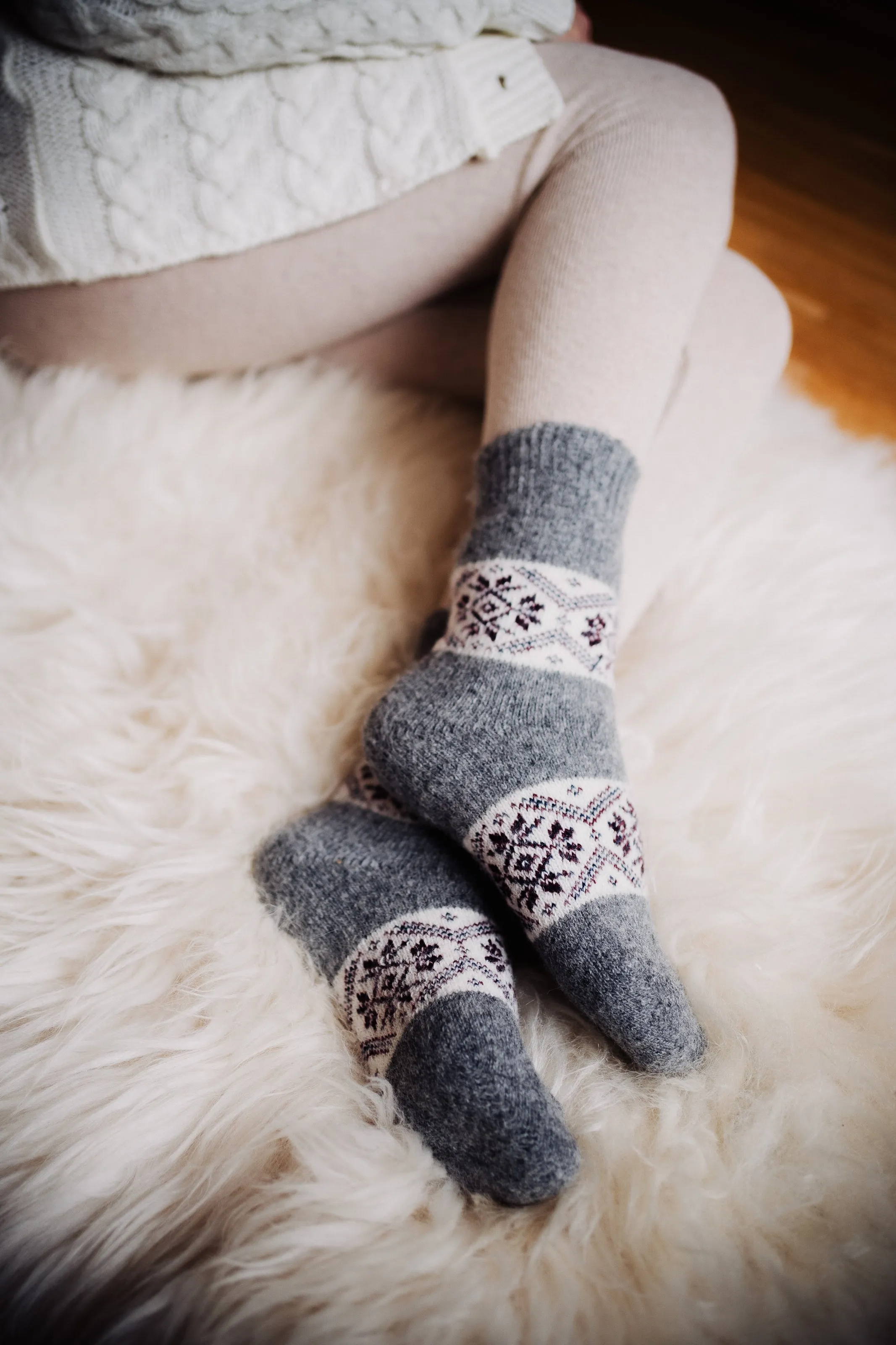 Women's wool socks