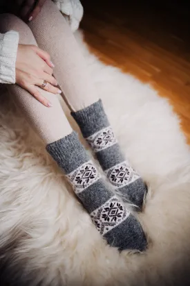 Women's wool socks